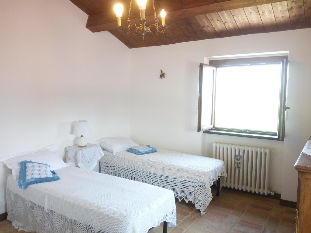 Casale San Martino Agriturismo Bio Sant'Angelo in Pontano Bagian luar foto